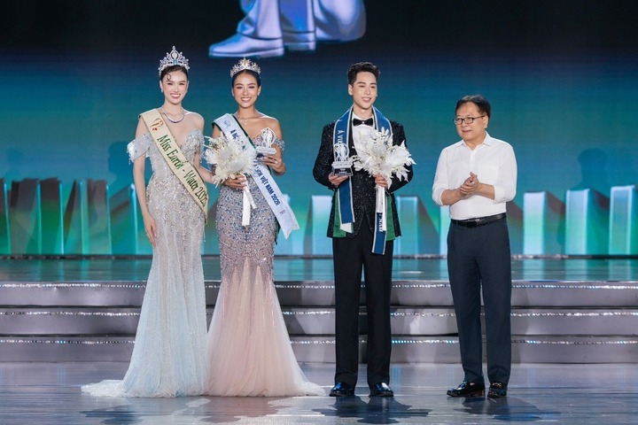 &Aacute; vương Du lịch Việt Nam 2026: Cao 1m83, từng đ&oacute;ng phim giờ v&agrave;ng VTV - Ảnh 1.