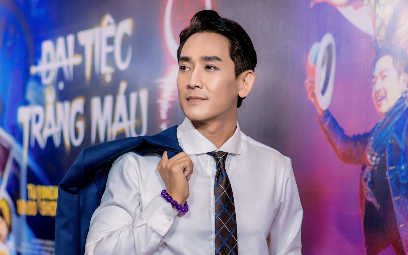 "Soái ca" Hứa Vĩ Văn lịch lãm ở tuổi 47