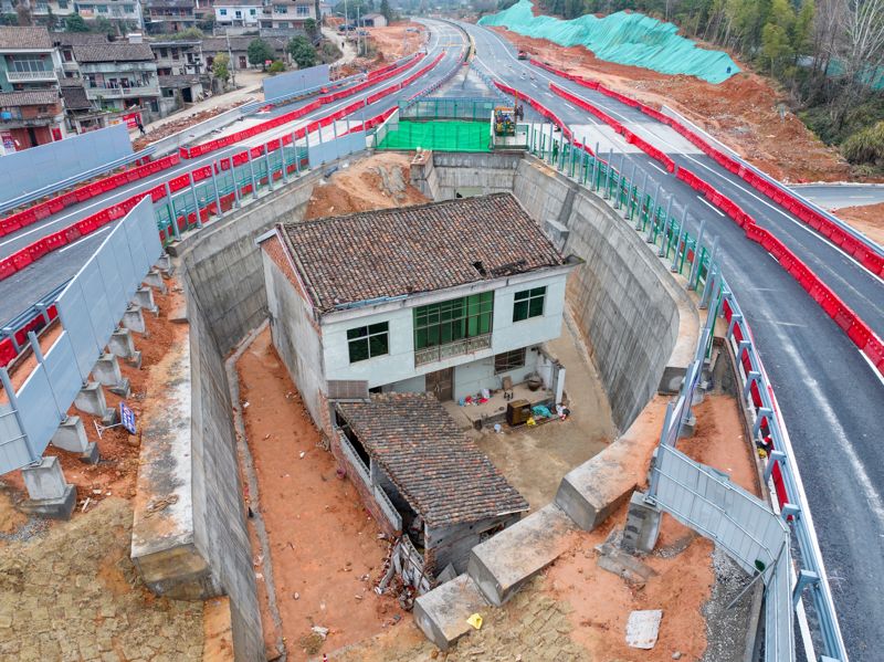Chủ ngôi nhà từ chối đền bù 6 tỷ đồng và Cái kết đắng ngắt sau 6 năm - Ảnh 1. Chủ ngôi nhà từ chối đền bù 6 tỷ đồng và Cái kết đắng ngắt sau 6 năm - Ảnh 1.