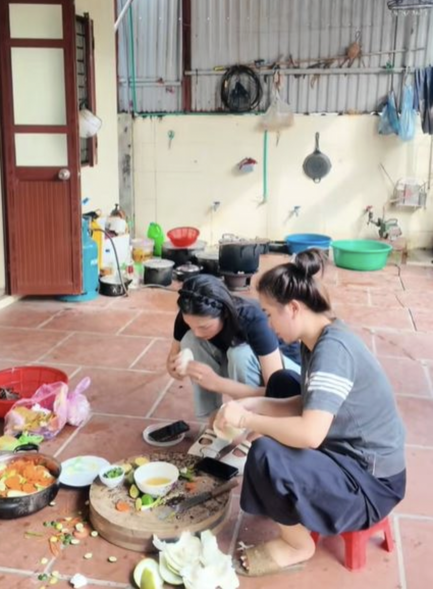 Do&atilde;n Hải My g&acirc;y ch&uacute; &yacute; với h&igrave;nh ảnh giản dị khi về qu&ecirc; chồng ở Hưng Y&ecirc;n - Ảnh 5.