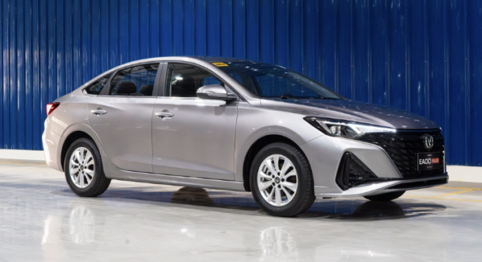 Sedan hybrid hạng C gi&aacute; 348 triệu đồng , c&ocirc;ng nghệ vượt trội hơn Mazda3 , Honda Civic - Ảnh 2.