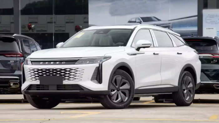 SUV hybrid hạng C gi&aacute; 530 triệu đồng , trang bị vượt trội như Mazda CX - 5 , Hyundai Tucson - Ảnh 4.