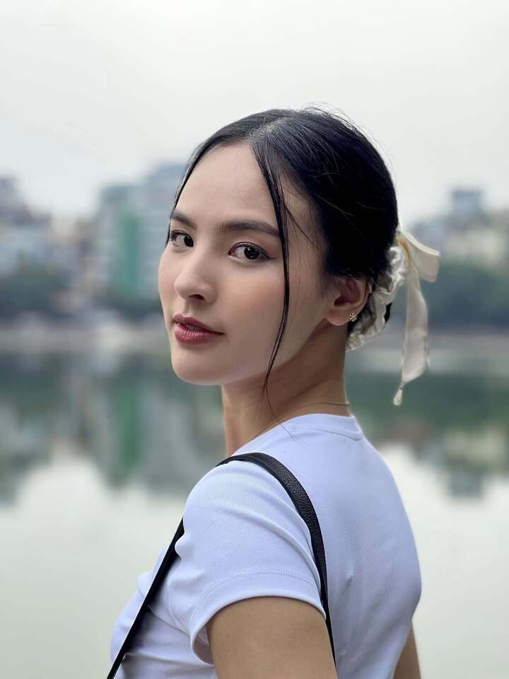 &Aacute; hậu Việt vừa nhận bằng thạc sĩ tại Mỹ: Học vấn nổi bật, từng l&agrave;m BTV của VTV - Ảnh 10.