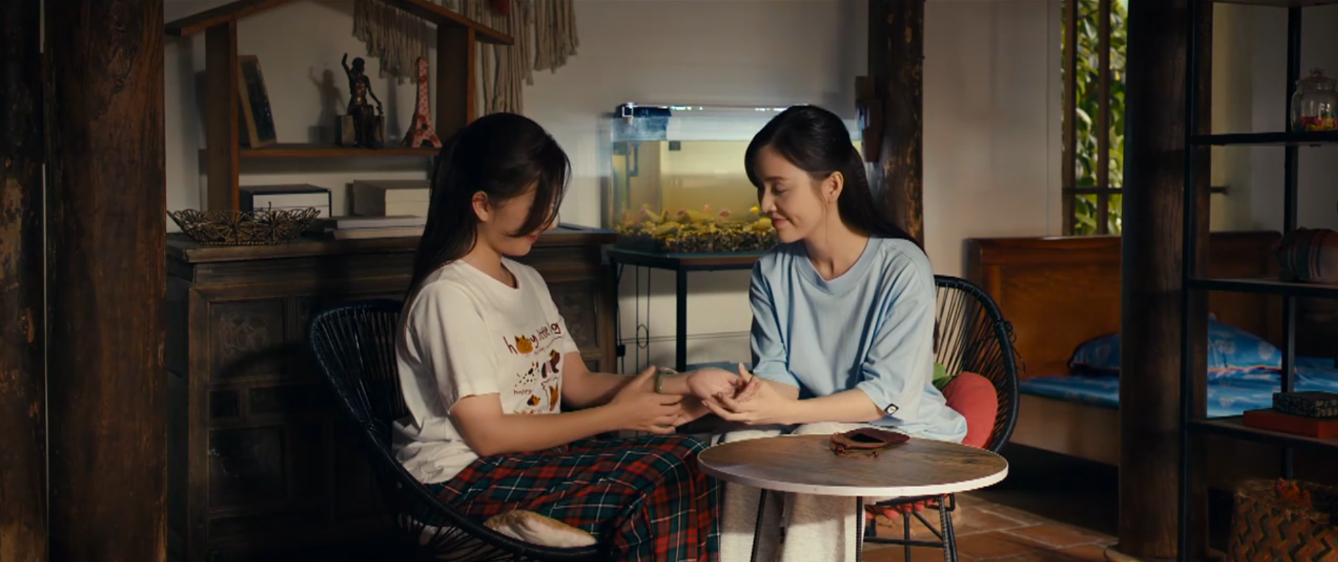 Ngược đường Ngược nắng: Trung xin ở rể nh&agrave; &ocirc;ng Ph&uacute;c v&agrave; c&aacute;i kết vi&ecirc;n m&atilde;n tại đ&igrave;nh t&uacute; - Ảnh 11.