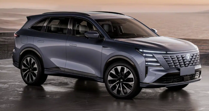 Gi&aacute; SUV hạng C hybrid chỉ từ 472 triệu đồng , c&ocirc;ng nghệ hiện đại v&agrave; nội thất rộng r&atilde;i - Ảnh 3.