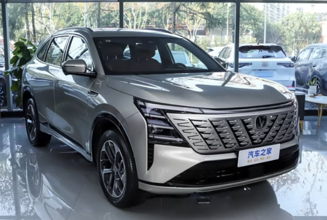 Gi&aacute; SUV hạng C hybrid chỉ từ 472 triệu đồng , c&ocirc;ng nghệ hiện đại v&agrave; nội thất rộng r&atilde;i - Ảnh 5.