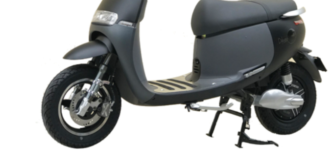 Xe m&aacute;y điện gi&aacute; 18 triệu đồng thiết kế mềm mại, đi tới 80km/lần sạc, tải trọng lớn b&aacute;n ở Việt Nam hấp dẫn người mua - Ảnh 4.