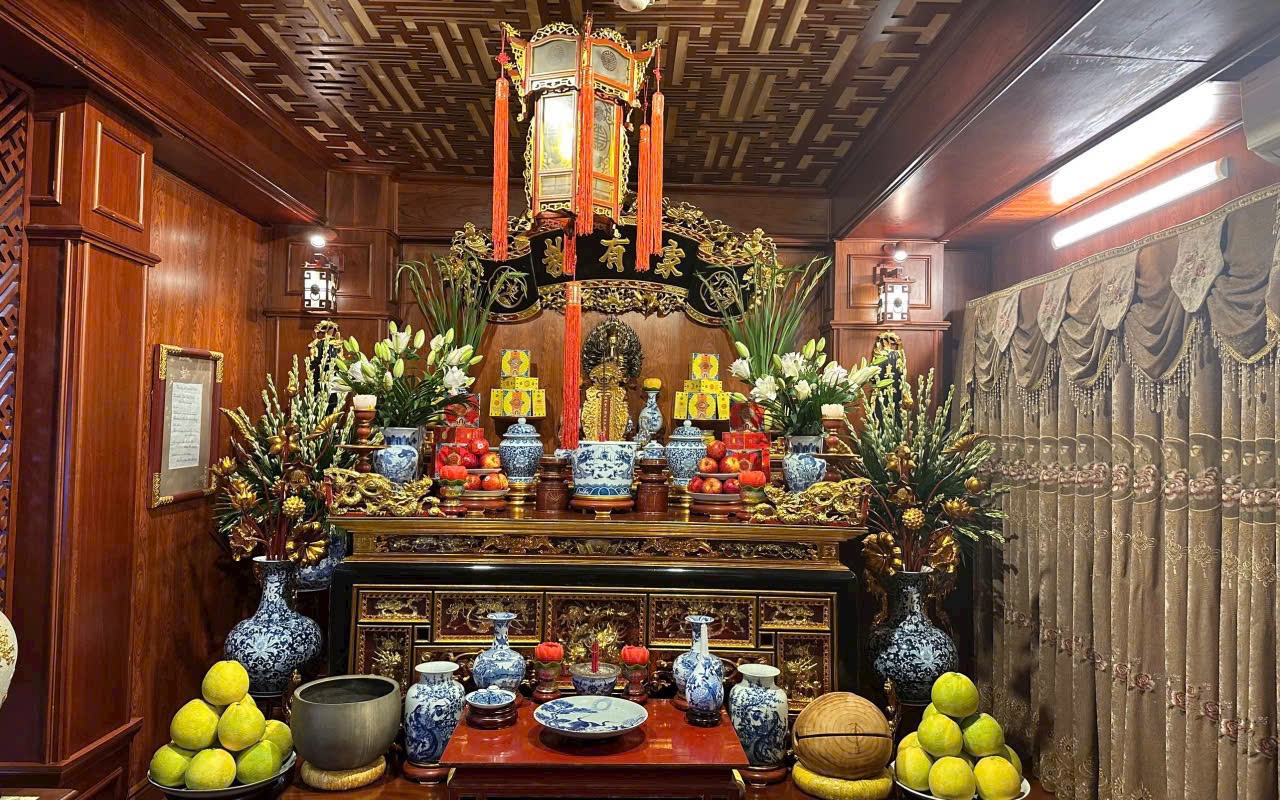 6 đại kỵ khi đặt b&agrave;n thờ chung cư: Phạm phải dễ t&aacute;n t&agrave;i tốn của - Ảnh 4.