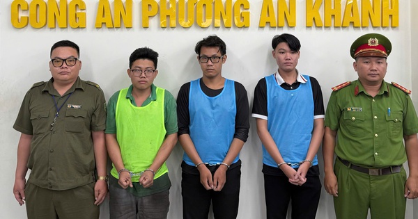 Hai đối tượng giả danh ph&oacute;ng vi&ecirc;n cưỡng đoạt t&agrave;i sản - Ảnh 2.