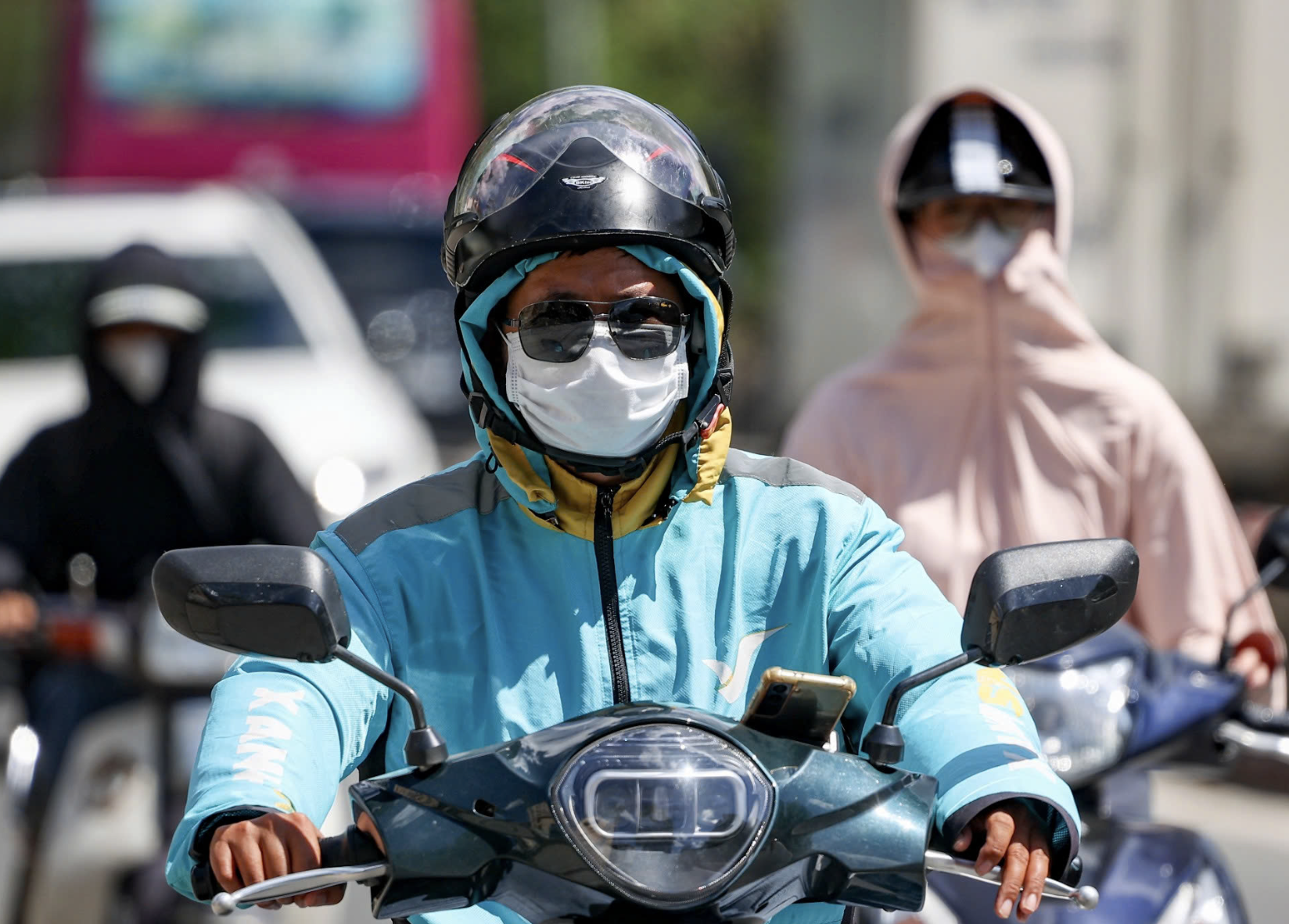 Tin tức thời sự h&ocirc;m nay: VNeID t&iacute;ch hợp giấy tờ mới v&agrave; nắng n&oacute;ng miền Bắc th&aacute;ng 6 - Ảnh 3.
