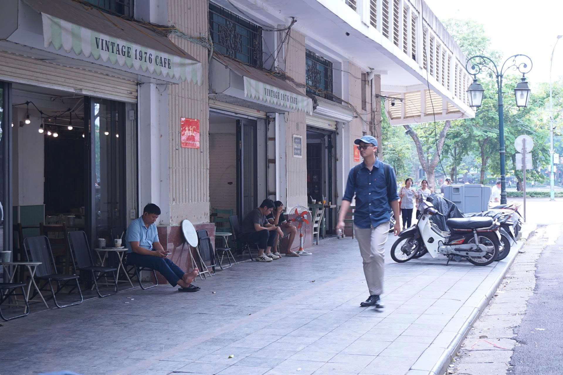 Vỉa h&egrave; H&agrave; Nội 2026 thay đổi sau nhiều đợt lập lại trật tự đ&ocirc; thị như thế n&agrave;o? - Ảnh 5.