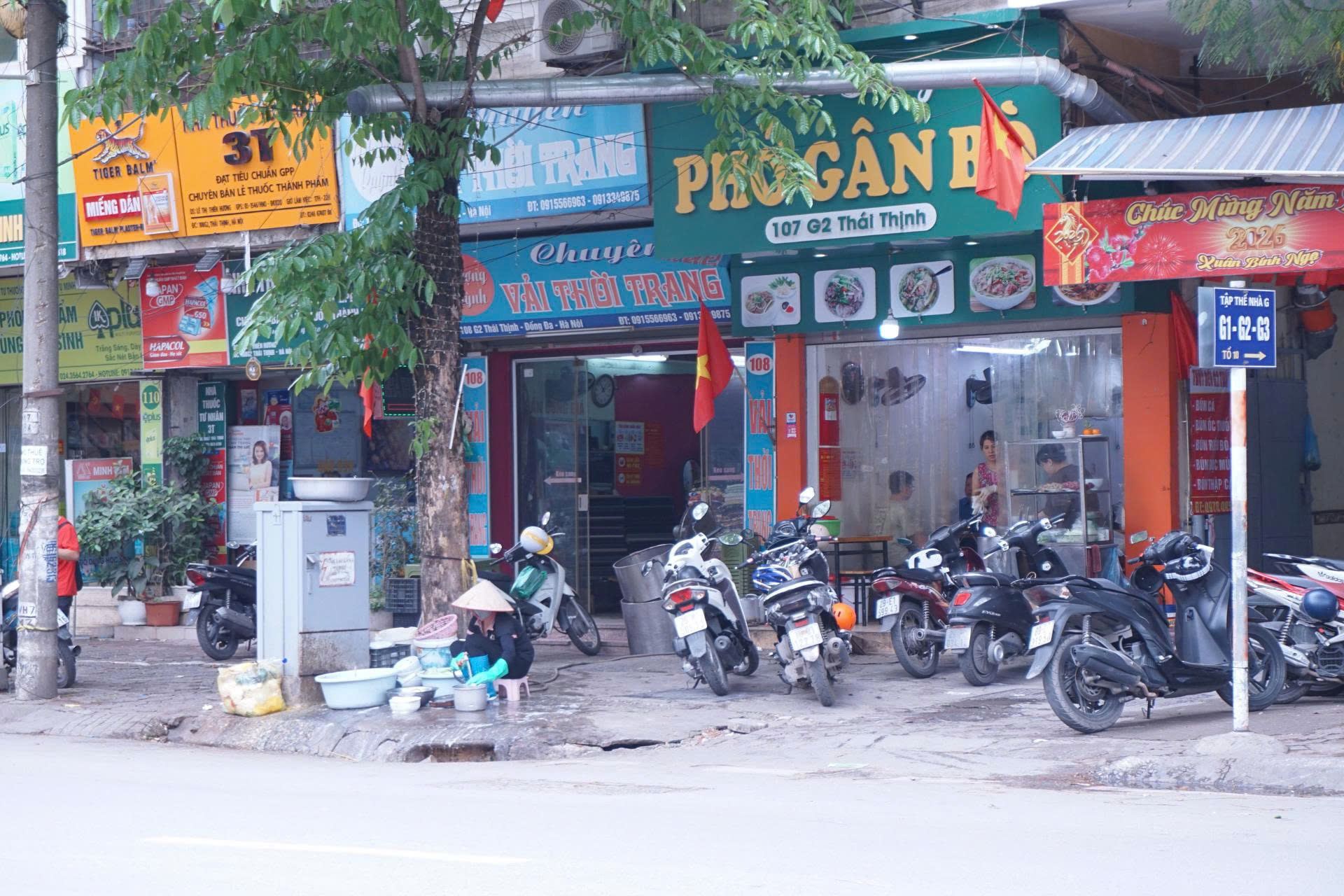 Vỉa h&egrave; H&agrave; Nội 2026 thay đổi sau nhiều đợt lập lại trật tự đ&ocirc; thị như thế n&agrave;o? - Ảnh 10.