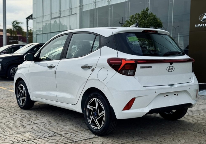 Gi&aacute; lăn b&aacute;nh Hyundai Grand i10 2026 giảm sốc , rẻ nhất ph&acirc;n kh&uacute;c thị trường &ocirc; t&ocirc; - Ảnh 4.