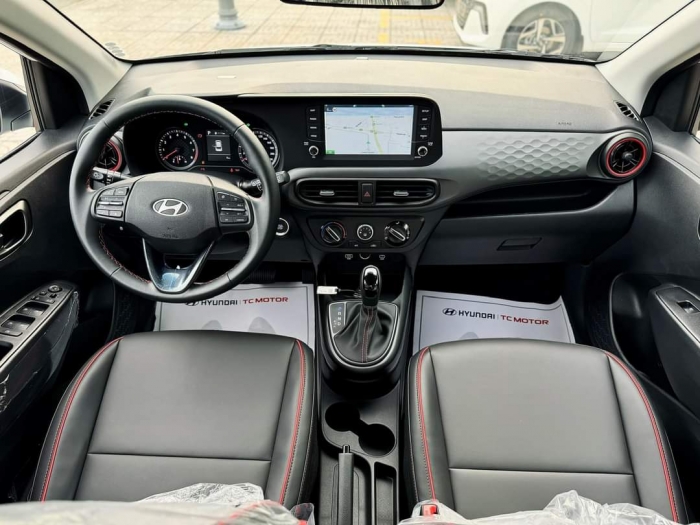 Gi&aacute; lăn b&aacute;nh Hyundai Grand i10 2026 giảm sốc , rẻ nhất ph&acirc;n kh&uacute;c thị trường &ocirc; t&ocirc; - Ảnh 5.