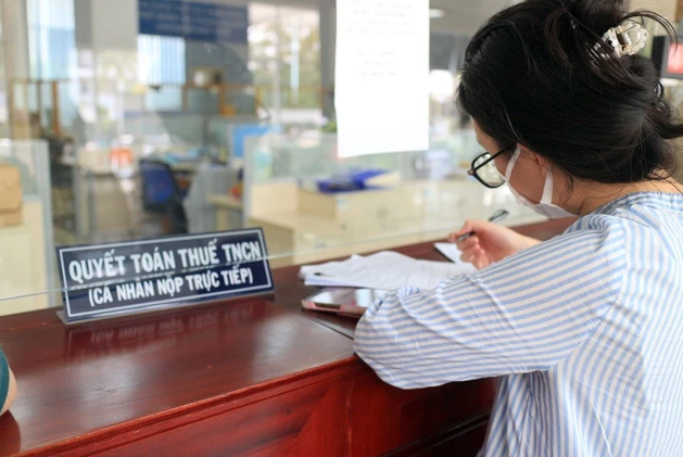 Từ 1/7, c&aacute;c trường hợp n&agrave;y phải ho&agrave;n th&agrave;nh nghĩa vụ nộp thuế trước khi xuất cảnh  - Ảnh 2.