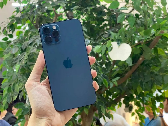 Gi&aacute; iPhone cũ giảm sốc 2026 , cơ hội mua smartphone Apple Gi&aacute; rẻ tại Việt Nam - Ảnh 6.