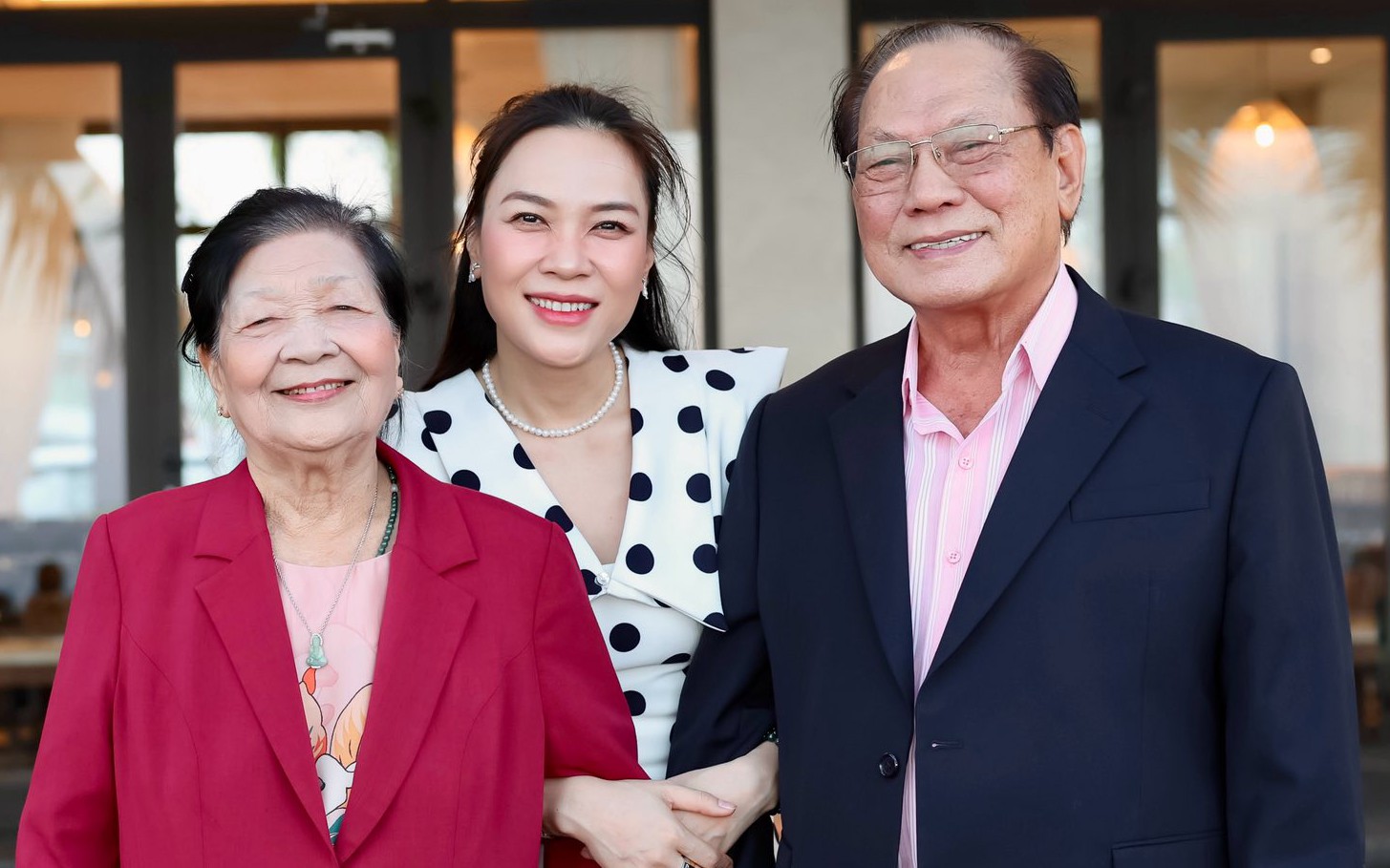 Ba mẹ Mỹ T&acirc;m g&acirc;y ch&uacute; &yacute; ở tuổi xế chiều