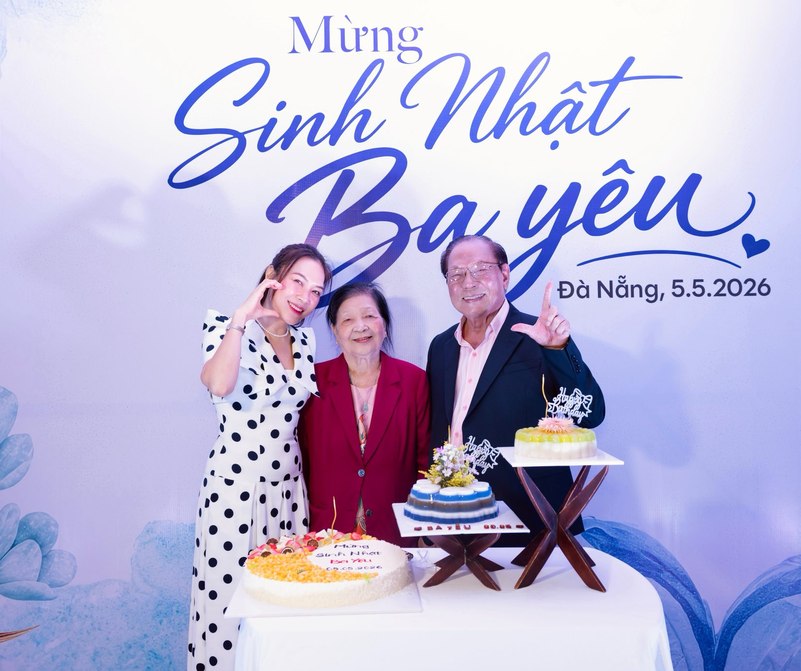 Ba mẹ Mỹ T&acirc;m g&acirc;y ch&uacute; &yacute; trong ng&agrave;y sinh nhật đặc biệt ở Đ&agrave; Nẵng - Ảnh 1.