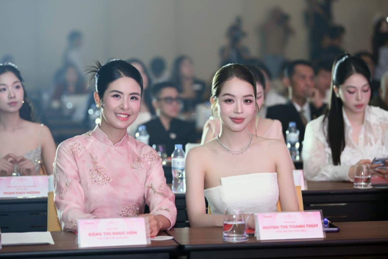 Nhiệm kỳ hoa hậu của  H&agrave; Tr&uacute;c Linh bị cho l&agrave; 'kh&aacute; ngắn', BTC cuộc thi n&oacute;i g&igrave; - Ảnh 5.