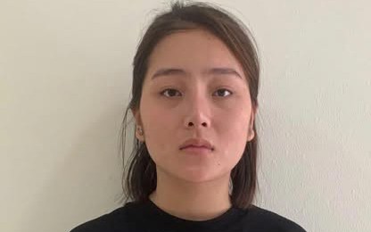 Vụ b&eacute; g&aacute;i 4 tuổi bị bạo h&agrave;nh tử vong: Khởi tố người mẹ để điều tra h&agrave;nh vi giết người