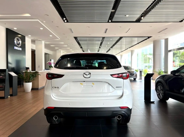 Gi&aacute; lăn b&aacute;nh Mazda CX-5 mới nhất giảm sốc, thấp hiếm thấy, rẻ nhất ph&acirc;n kh&uacute;c SUV hạng C - Ảnh 5.