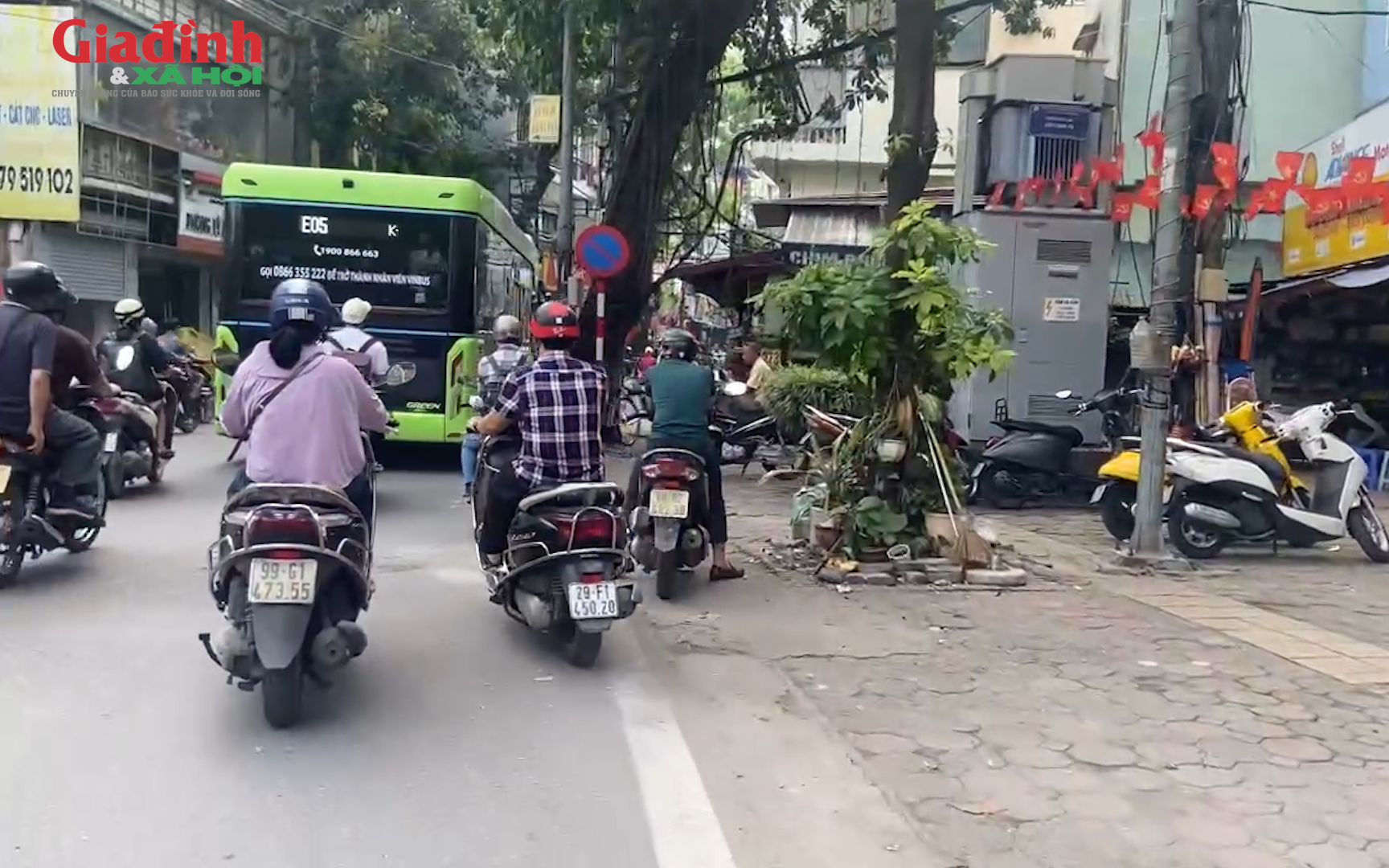 Bất ngờ trước gi&aacute; t&ograve;a chung cư mini trục đường Ho&agrave;ng Hoa Th&aacute;m, H&agrave; Nội khi tuyến đường sắt đ&ocirc; thị số 5 khởi động