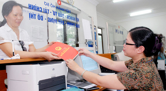 T&ecirc;n gọi ch&iacute;nh x&aacute;c nhất của sổ đỏ năm 2026, thủ tục cấp sổ đỏ mới c&oacute; g&igrave; kh&aacute;c biệt? - Ảnh 2.