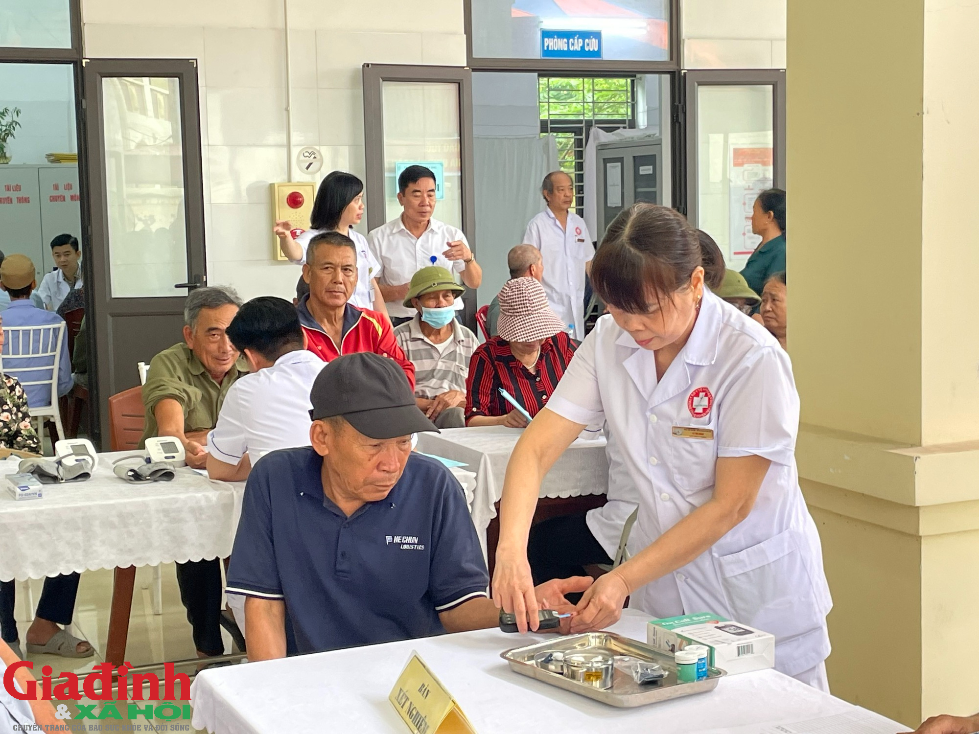 Hải Ph&ograve;ng tổ chức kh&aacute;m sức khỏe định kỳ miễn ph&iacute; cho người cao tuổi năm 2026 - Ảnh 4.