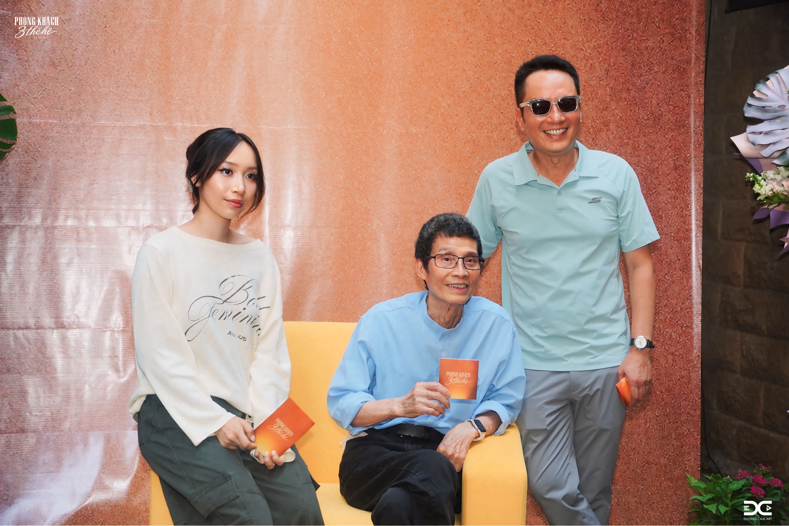'Ph&ograve;ng kh&aacute;ch 3 thế hệ' v&agrave; tham vọng của Dương Cầm  - Ảnh 6.
