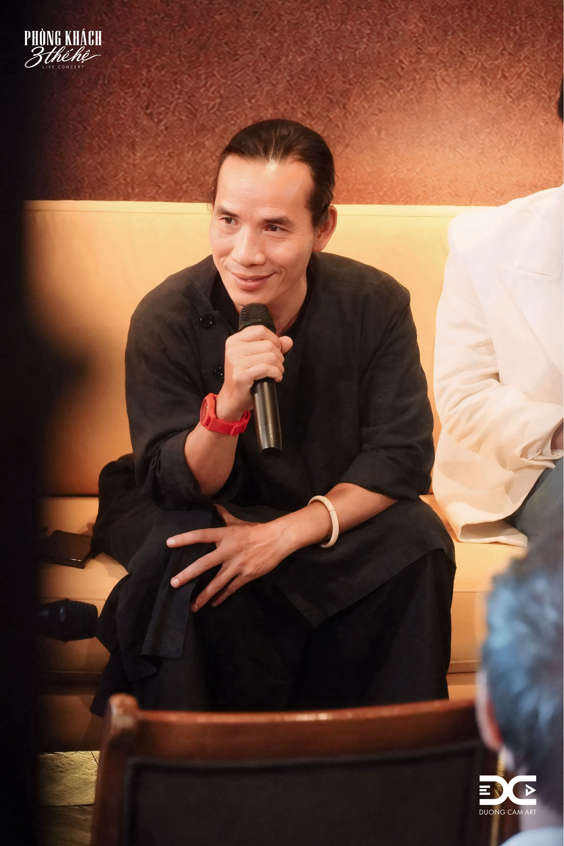 'Ph&ograve;ng kh&aacute;ch 3 thế hệ' v&agrave; tham vọng của Dương Cầm  - Ảnh 5.