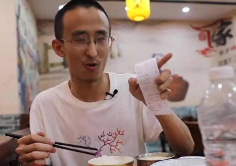 Bi kịch thần đồng Trương T&iacute;n Dương: Đỗ đại học năm 10 tuổi , sống thất nghiệp ở tuổi 16 - Ảnh 3.