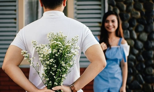 Con c&aacute;i chọn bạn đời, cha mẹ n&ecirc;n nh&igrave;n g&igrave; ngo&agrave;i tiền bạc v&agrave; học vấn? - Ảnh 4.