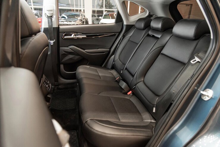 KIA Seltos 2026 giảm gi&aacute; mạnh , SUV hạng B cạnh tranh gi&aacute; Toyota Vios - Ảnh 4.