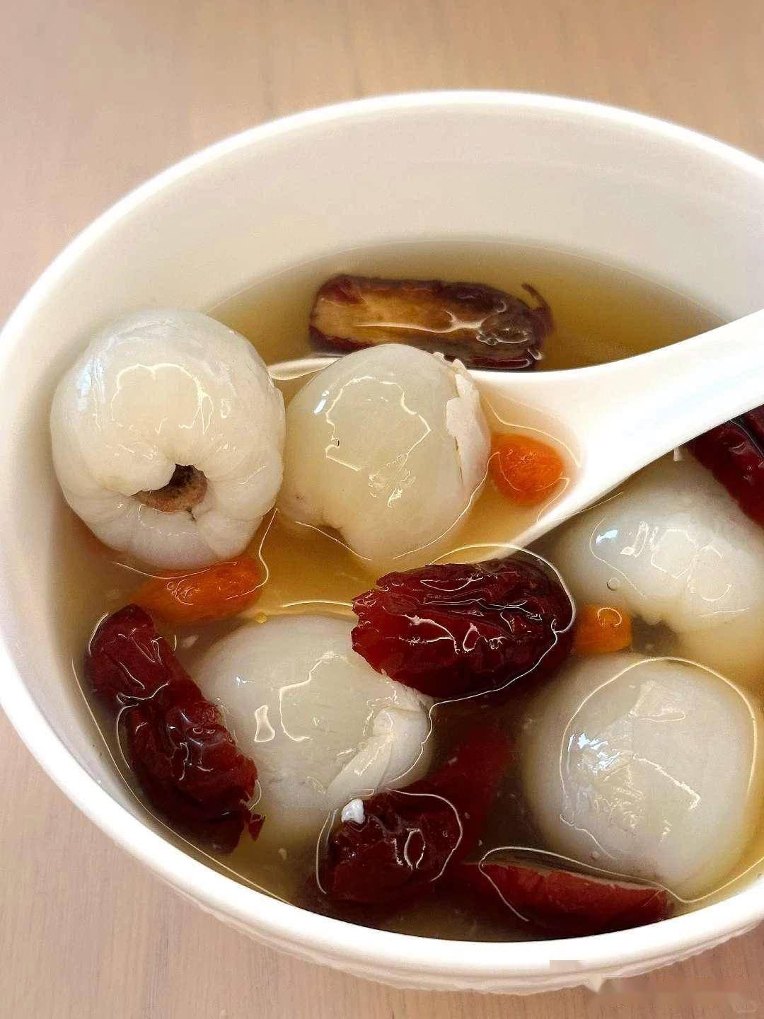 Ăn vải thế n&agrave;o mới đ&uacute;ng? 3 m&oacute;n tuyệt ngon nấu từ tr&aacute;i vải- Ảnh 27.