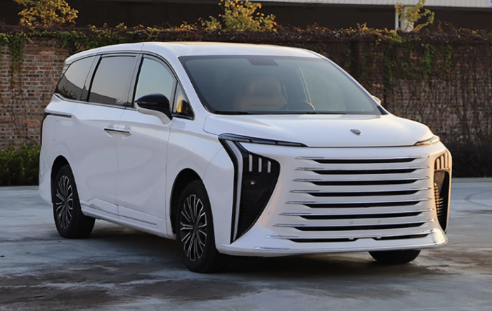 MPV 7 chỗ gi&aacute; 697 triệu đồng sang trọng , tiện nghi đẳng cấp như Toyota Alphard - Ảnh 4.