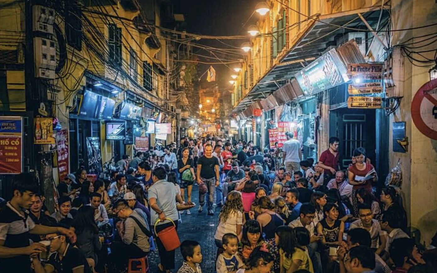 Chủ tịch UBND TP Hà Nội chỉ đạo khẩn trương làm rõ tình trạng hàng vạn người dân dùng 'nước sạch' nhiều cặn bẩn - Ảnh 1.