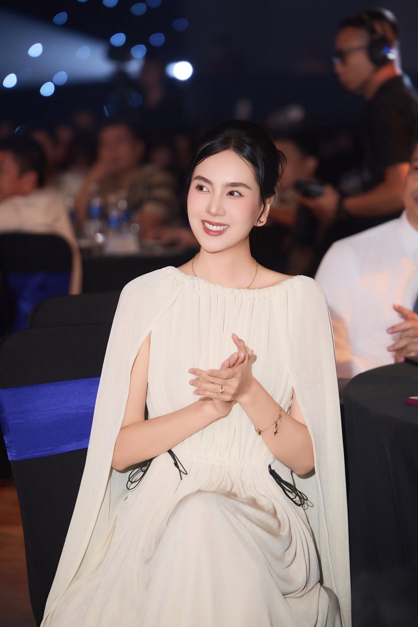 Mai Ngọc lùi sự nghiệp vì con trai: Hành trình làm mẹ đầy ý nghĩa - Ảnh 1. Mai Ngọc lùi sự nghiệp vì con trai: Hành trình làm mẹ đầy ý nghĩa - Ảnh 1.