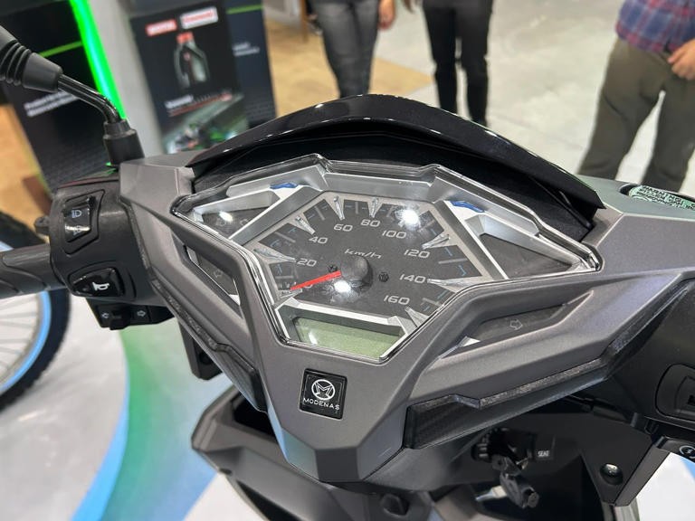Gi&aacute; cả xe ga 125cc Nhật 2026: Đẹp ho&agrave;n hảo , trang bị ưu việt , gi&aacute; rẻ hấp dẫn - Ảnh 5.
