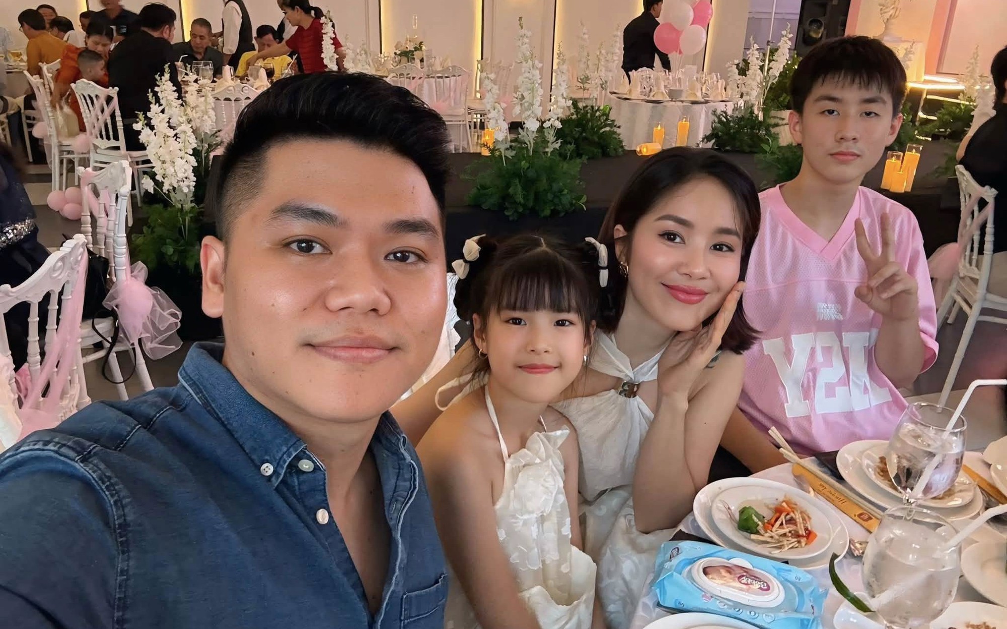Tin sao ngày 24/6: Gia đình Hồng Đăng tận hưởng mùa hè ở Đà Lạt; Lê Phương nhớ bạn cũ - Ảnh 1.