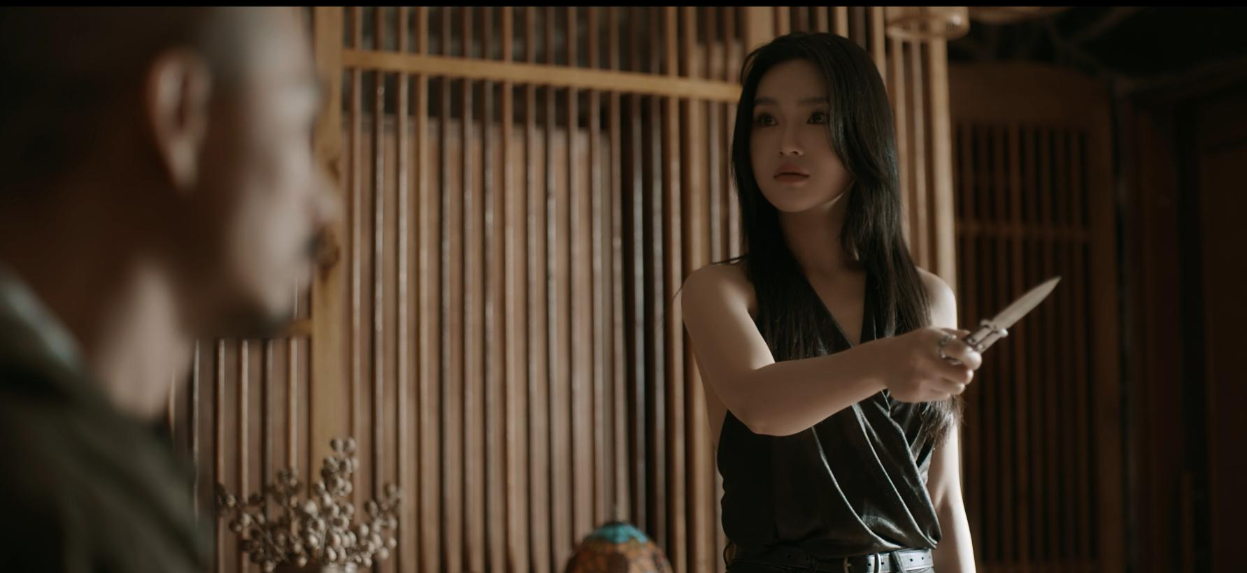 Sự trở lại của Thu Quỳnh trong Lửa trắng: Cuộc chiến chống tội phạm ma túy hấp dẫn - Ảnh 4. Sự trở lại của Thu Quỳnh trong Lửa trắng: Cuộc chiến chống tội phạm ma túy hấp dẫn - Ảnh 4.