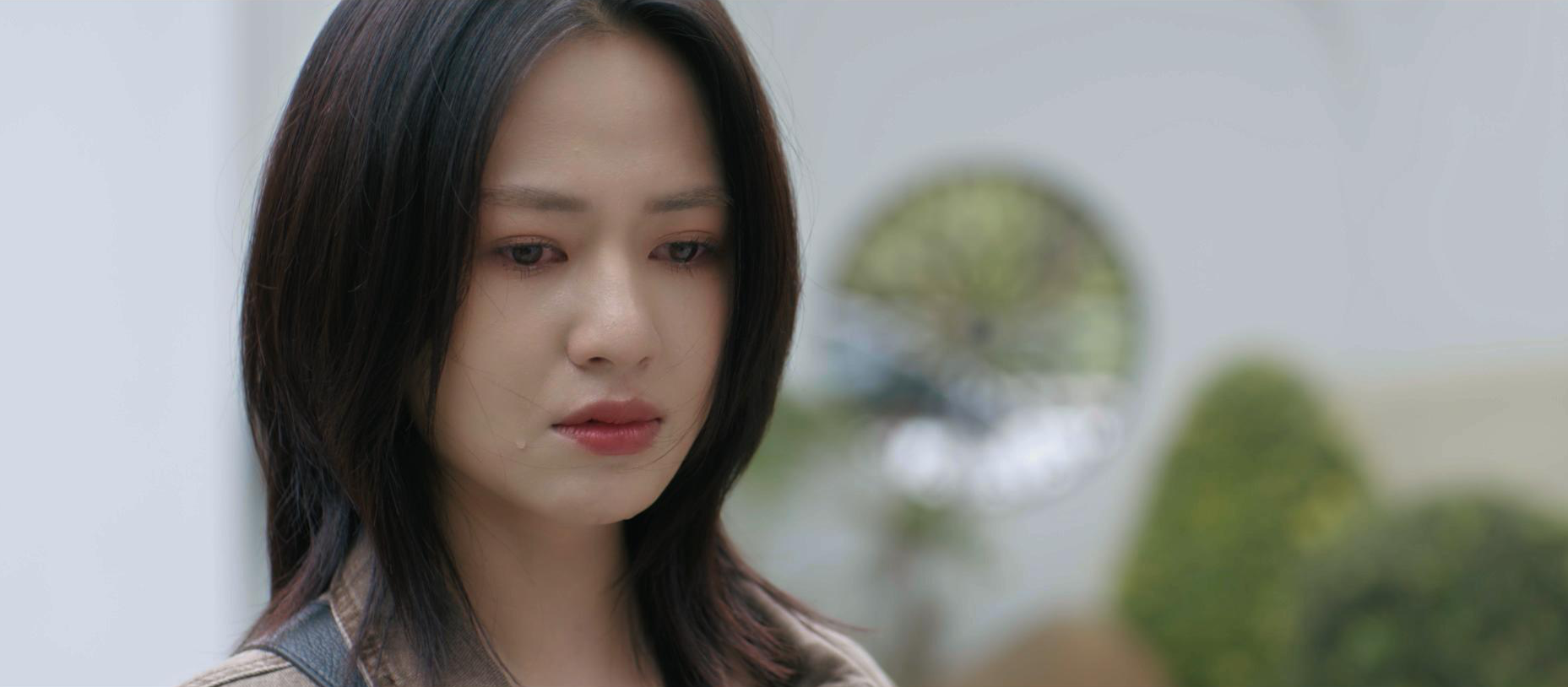 Sự trở lại của Thu Quỳnh trong Lửa trắng: Cuộc chiến chống tội phạm ma túy hấp dẫn - Ảnh 2. Sự trở lại của Thu Quỳnh trong Lửa trắng: Cuộc chiến chống tội phạm ma túy hấp dẫn - Ảnh 2.