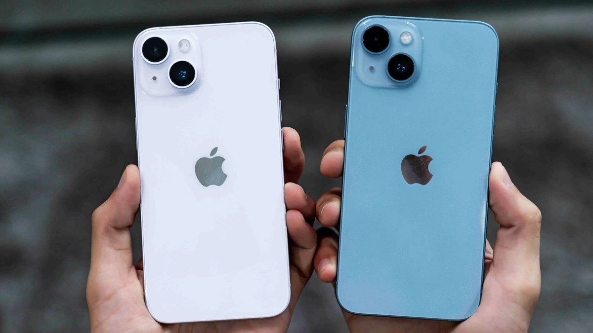 Gi&aacute; iPhone 13, iPhone 14 giảm cực sốc, rẻ đến kh&oacute; tin d&ugrave; vẫn đẳng cấp chẳng k&eacute;m iPhone 17 - Ảnh 2.