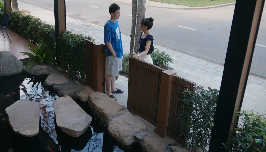 Ph&iacute;a b&ecirc;n kia th&agrave;nh phố - Tập 12: Tuyết Lan bất ngờ gh&eacute; chơi nh&agrave; Khu&ecirc; - Ảnh 5.
