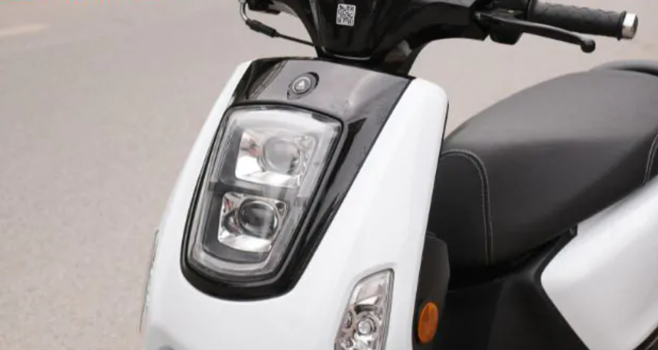 Xe ga gi&aacute; 22,5 triệu đồng b&aacute;n ở Việt Nam thiết kế thời trang, si&ecirc;u tiết kiệm xăng, vận h&agrave;nh linh hoạt, rẻ như xe số Wave Alpha được giới trẻ săn l&ugrave;ng - Ảnh 2.