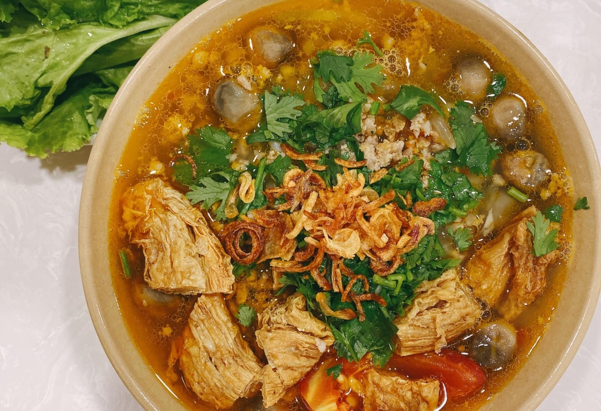 Elly Trần giảm v&ograve;ng eo 3 cm nhờ chế độ ăn chay khoa học trong 30 ng&agrave;y - Ảnh 10.