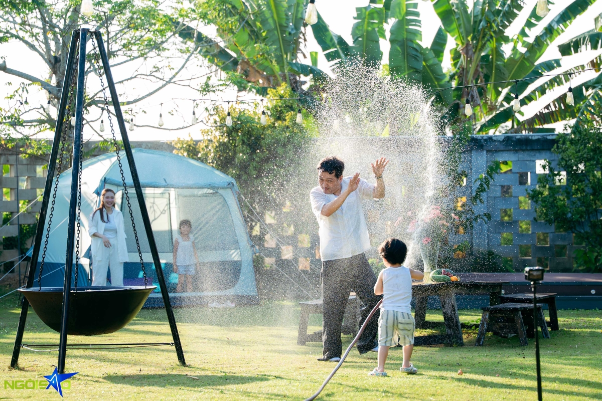 Trường Giang Nh&atilde; Phương khoe tổ ấm hạnh ph&uacute;c tại nh&agrave; vườn Xuy&ecirc;n Mộc - Ảnh 3.