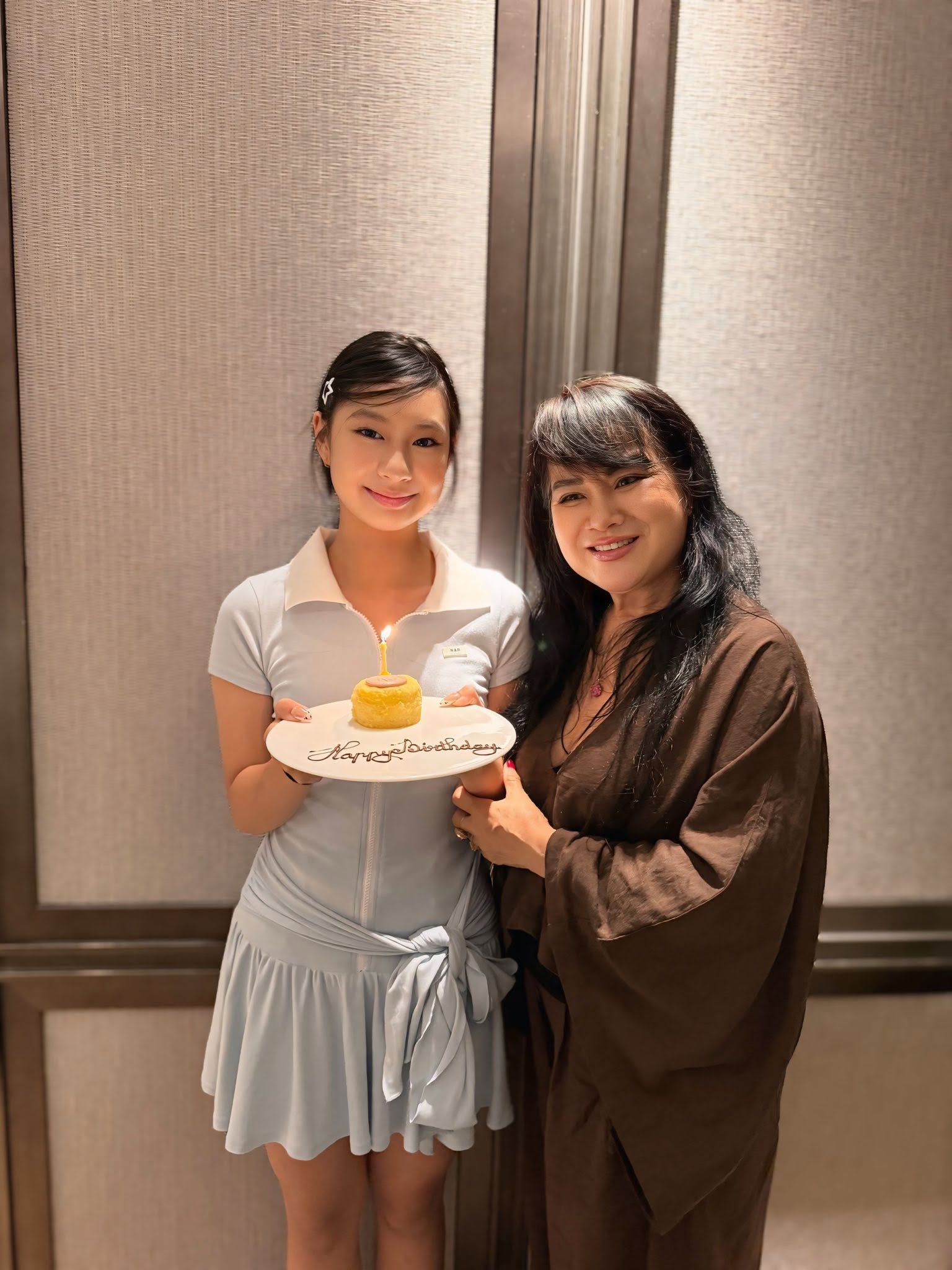 Con gái 13 tuổi của Lý Hải - Cherry Hải My gây chú ý trong ngày sinh nhật - Ảnh 7. Con gái 13 tuổi của Lý Hải - Cherry Hải My gây chú ý trong ngày sinh nhật - Ảnh 7.
