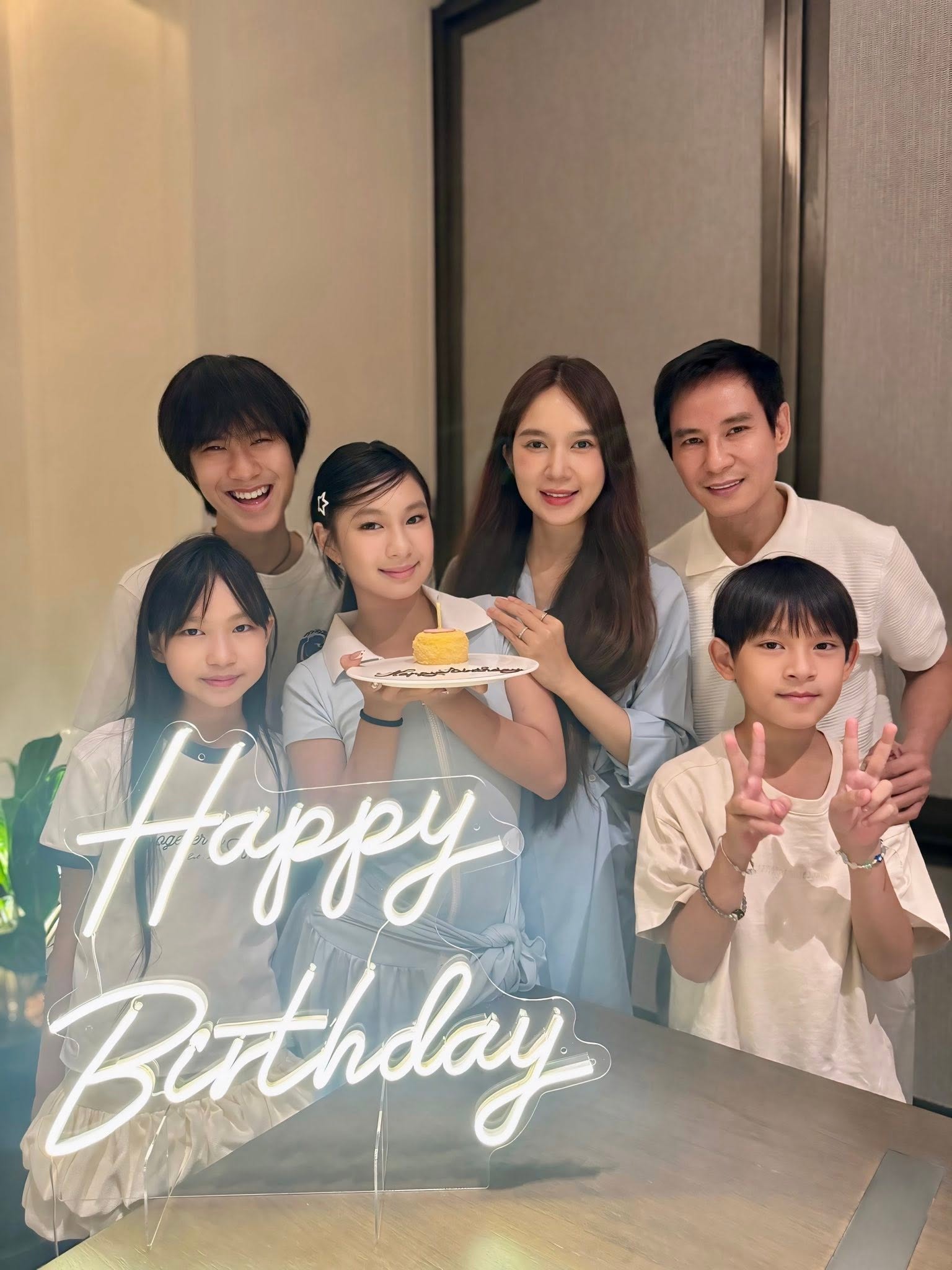 Con gái 13 tuổi của Lý Hải - Cherry Hải My gây chú ý trong ngày sinh nhật - Ảnh 1. Con gái 13 tuổi của Lý Hải - Cherry Hải My gây chú ý trong ngày sinh nhật - Ảnh 1.