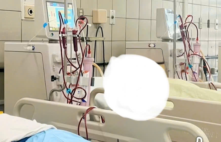 Nắng nóng kéo dài tăng nguy cơ suy thận cấp, bác sĩ chỉ ra 4 dấu hiệu cần đi viện ngay - Ảnh 1.