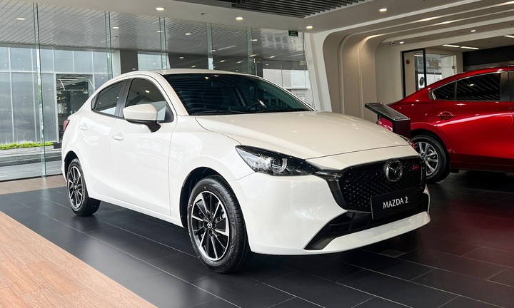 Chọn xe ô tô giá chưa tới 400 triệu đồng phù hợp cho cả gia đình di chuyển đáng mua nhất thị trường - Ảnh 4.